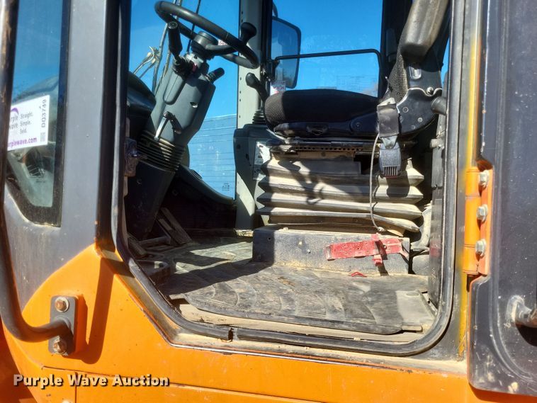 image for item DQ3749 2013 Doosan DL220-3 wheel loader
