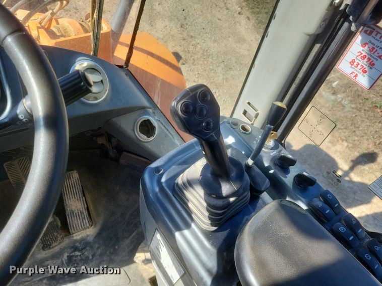 image for item DQ3749 2013 Doosan DL220-3 wheel loader