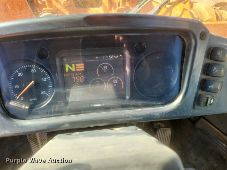 image for item DQ3749 2013 Doosan DL220-3 wheel loader