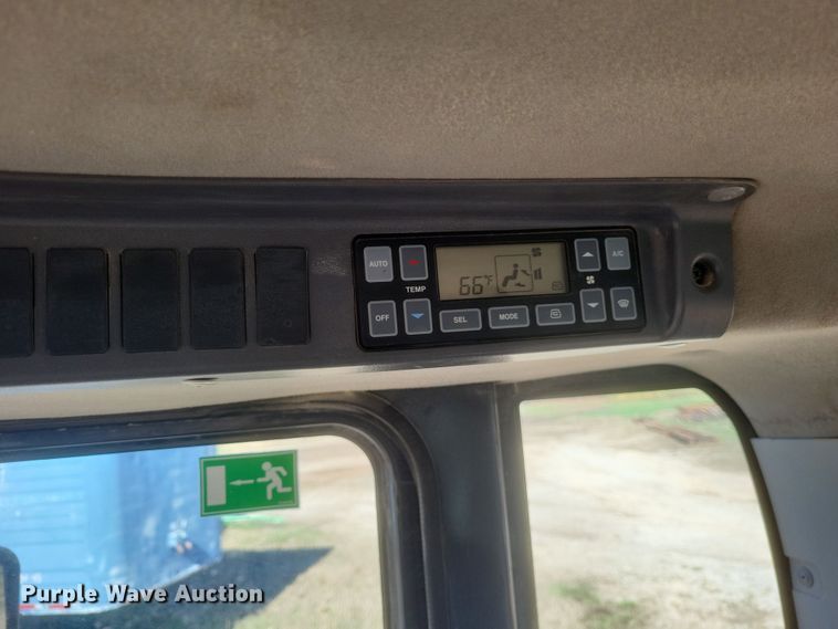 image for item DQ3749 2013 Doosan DL220-3 wheel loader