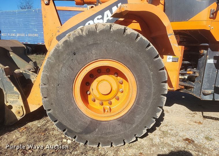 image for item DQ3749 2013 Doosan DL220-3 wheel loader