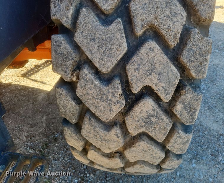 image for item DQ3749 2013 Doosan DL220-3 wheel loader