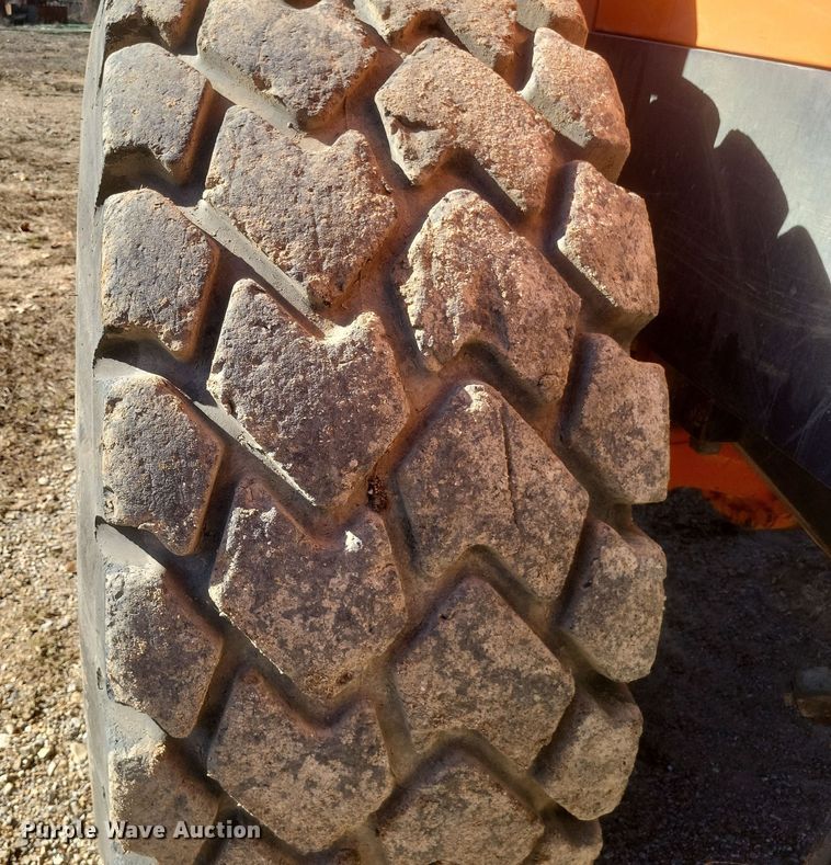 image for item DQ3749 2013 Doosan DL220-3 wheel loader