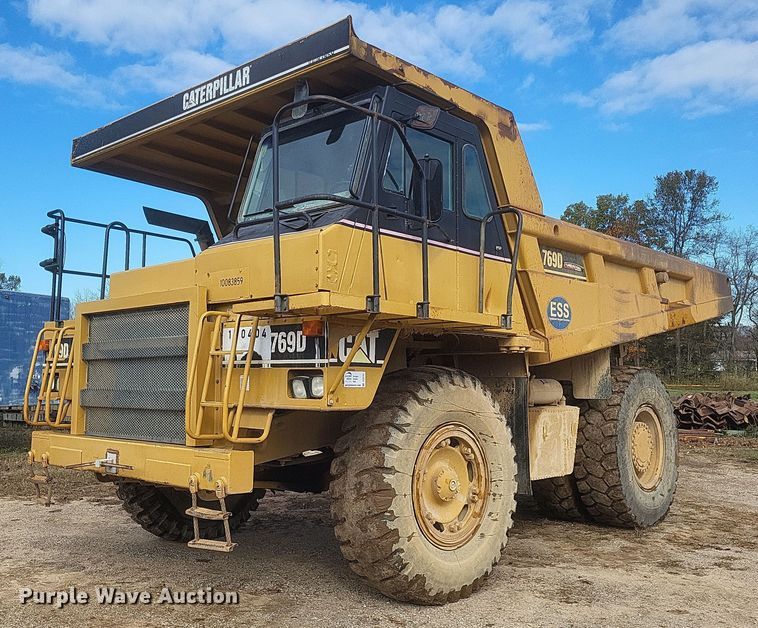 image for item DQ3751 1998 Caterpillar  769D haul truck