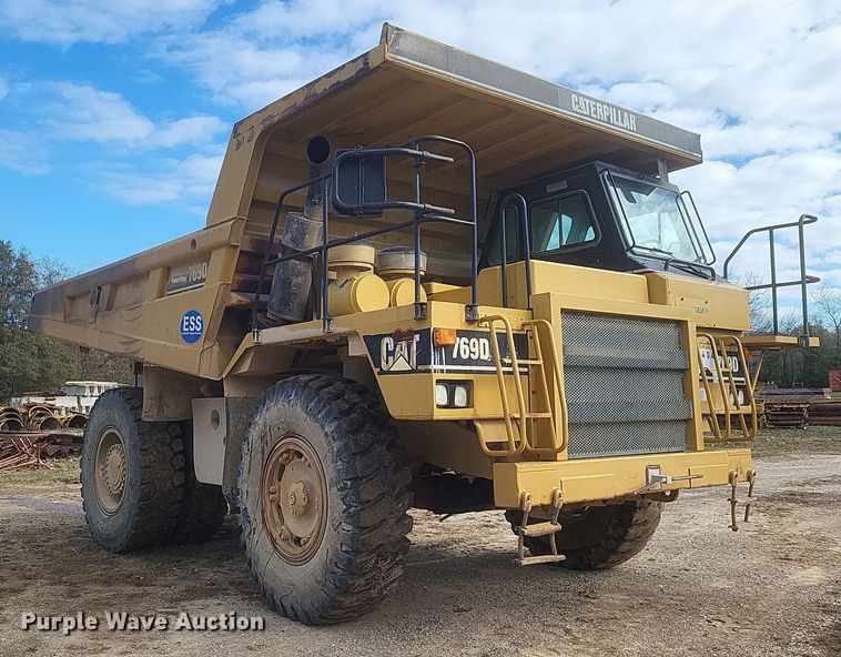 image for item DQ3751 1998 Caterpillar  769D haul truck