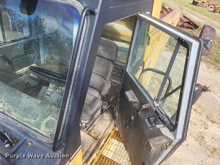 image for item DQ3751 1998 Caterpillar  769D haul truck