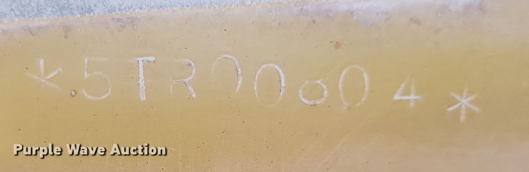 image for item DQ3751 1998 Caterpillar  769D haul truck