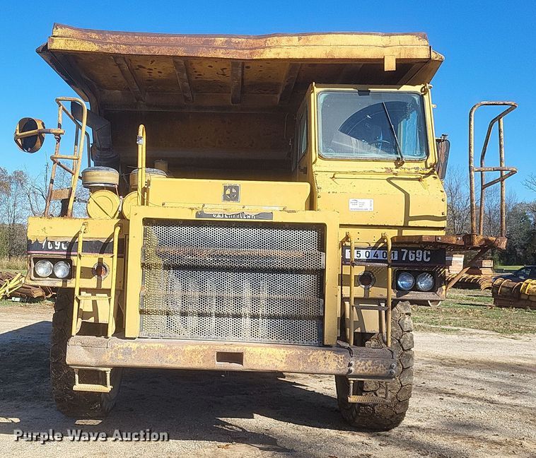 image for item DQ3752 1990 Caterpillar 769C haul truck