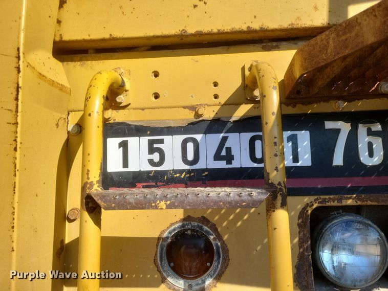 image for item DQ3752 1990 Caterpillar 769C haul truck