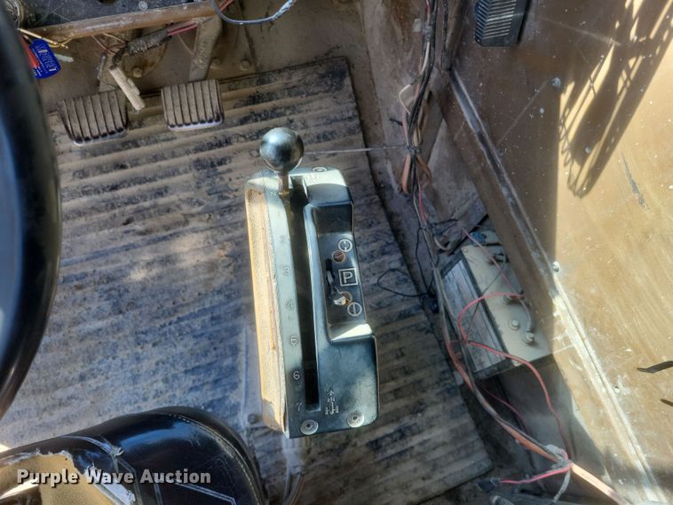 image for item DQ3752 1990 Caterpillar 769C haul truck