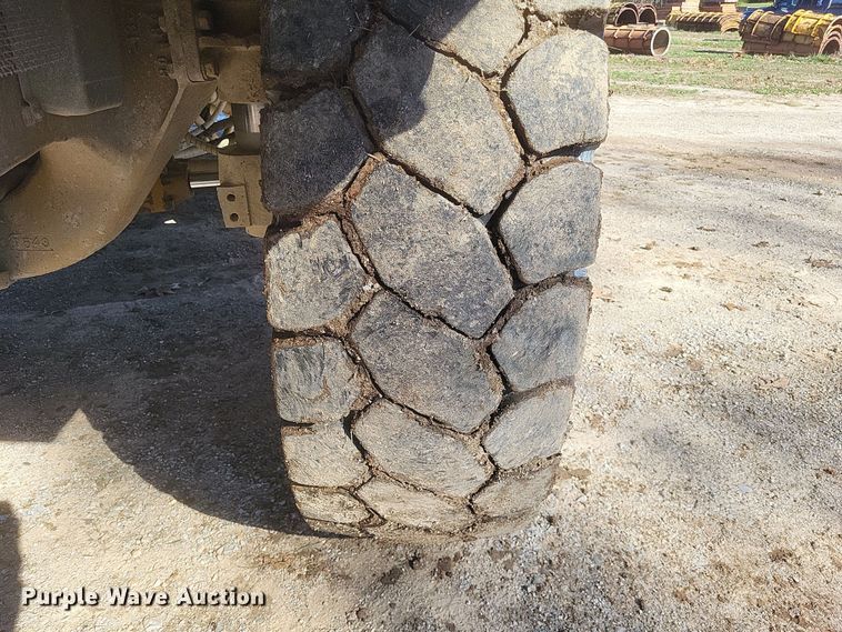 image for item DQ3752 1990 Caterpillar 769C haul truck