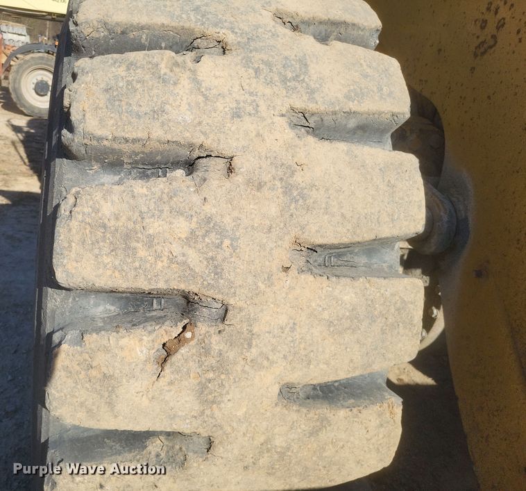 image for item DQ3754 2004 Caterpillar 972G Series II wheel loader