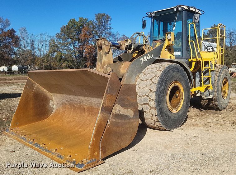 image for item DQ3755 2008 John Deere 744J wheel loader