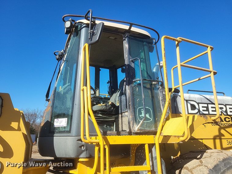 image for item DQ3755 2008 John Deere 744J wheel loader