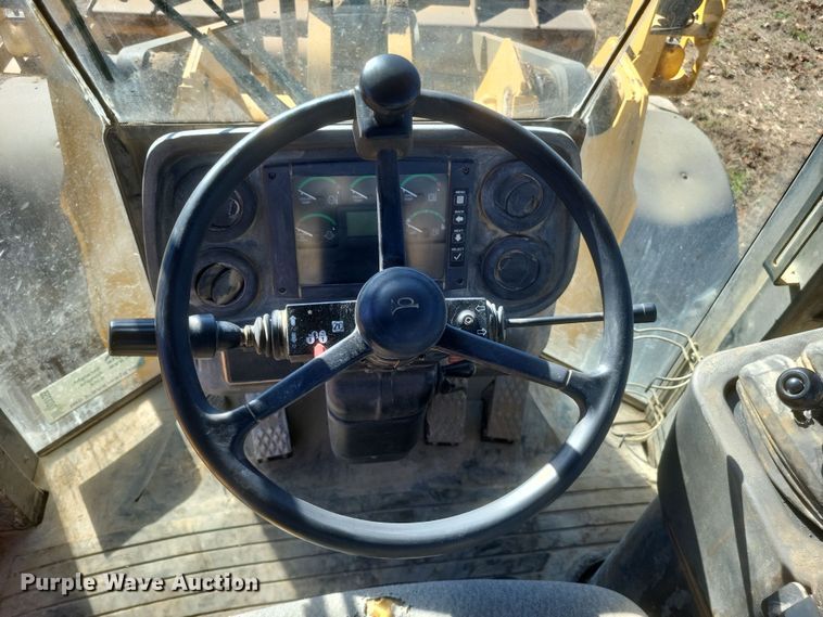 image for item DQ3755 2008 John Deere 744J wheel loader