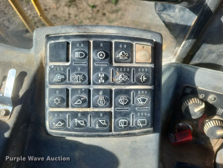 image for item DQ3755 2008 John Deere 744J wheel loader