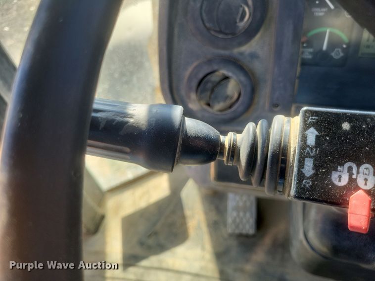 image for item DQ3755 2008 John Deere 744J wheel loader