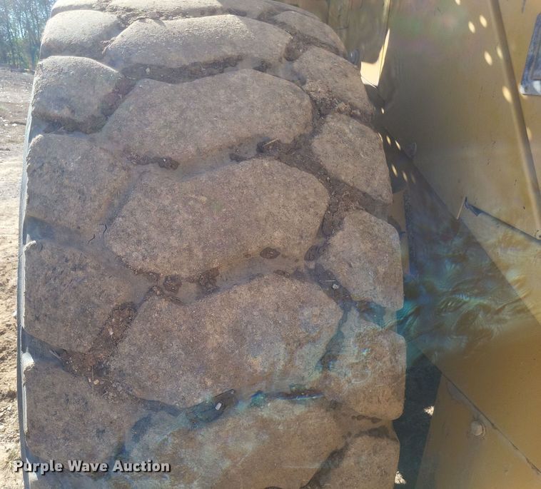 image for item DQ3755 2008 John Deere 744J wheel loader