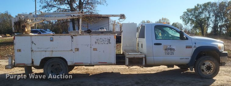image for item DQ3758 2008 Dodge Ram 5500HD utility / service truck