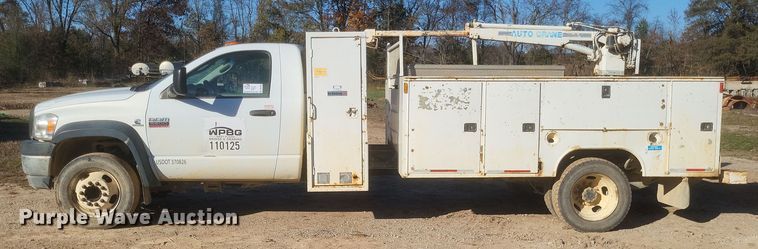 image for item DQ3758 2008 Dodge Ram 5500HD utility / service truck