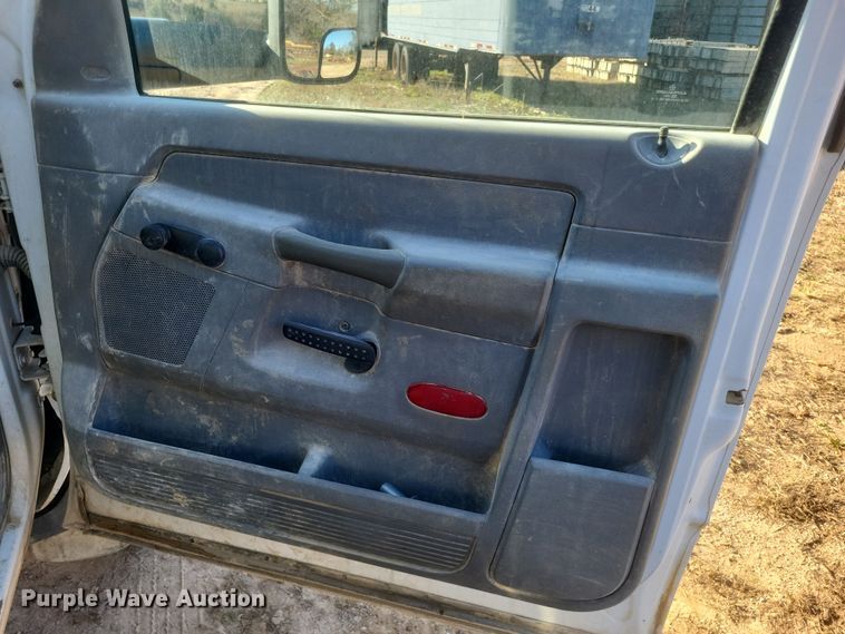 image for item DQ3758 2008 Dodge Ram 5500HD utility / service truck