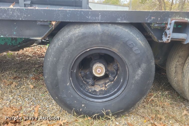 image for item DQ3770 1980 Great Dane Drop drop deck equipment trailer