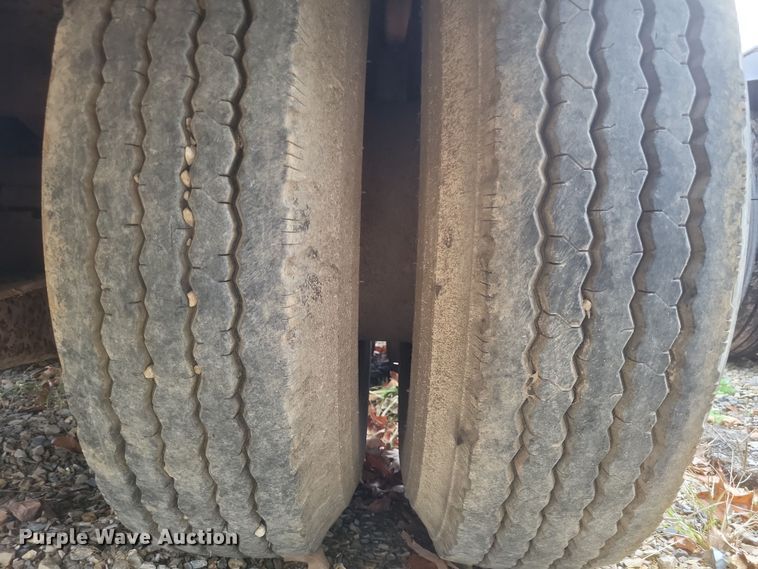 image for item DQ3770 1980 Great Dane Drop drop deck equipment trailer