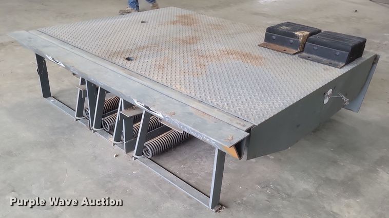 image for item DQ3775 (2) Rite-Hite ML6L6W self leveling dock