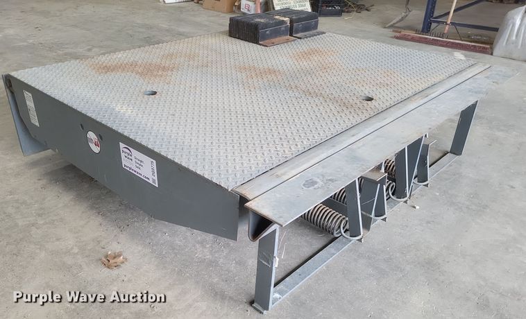 image for item DQ3775 (2) Rite-Hite ML6L6W self leveling dock