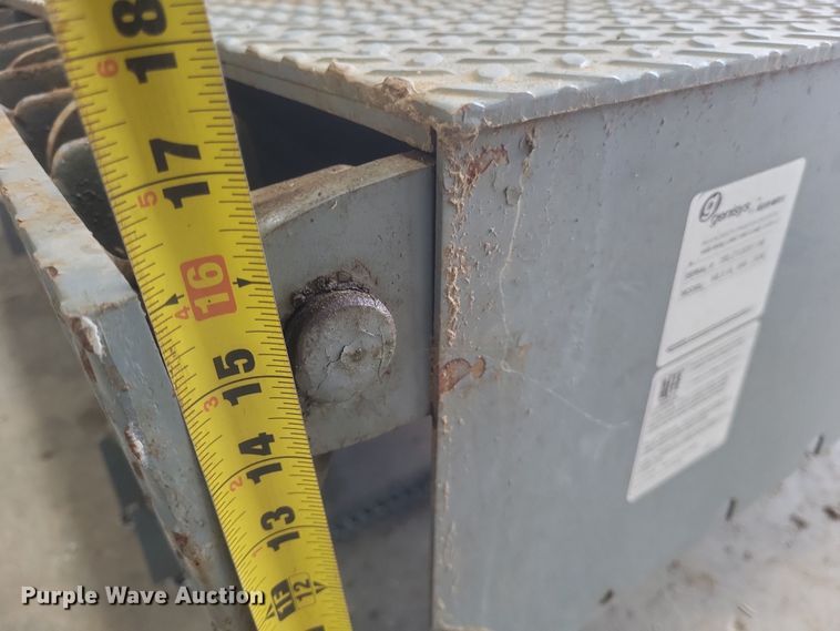 image for item DQ3775 (2) Rite-Hite ML6L6W self leveling dock