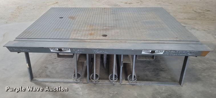 image for item DQ3775 (2) Rite-Hite ML6L6W self leveling dock