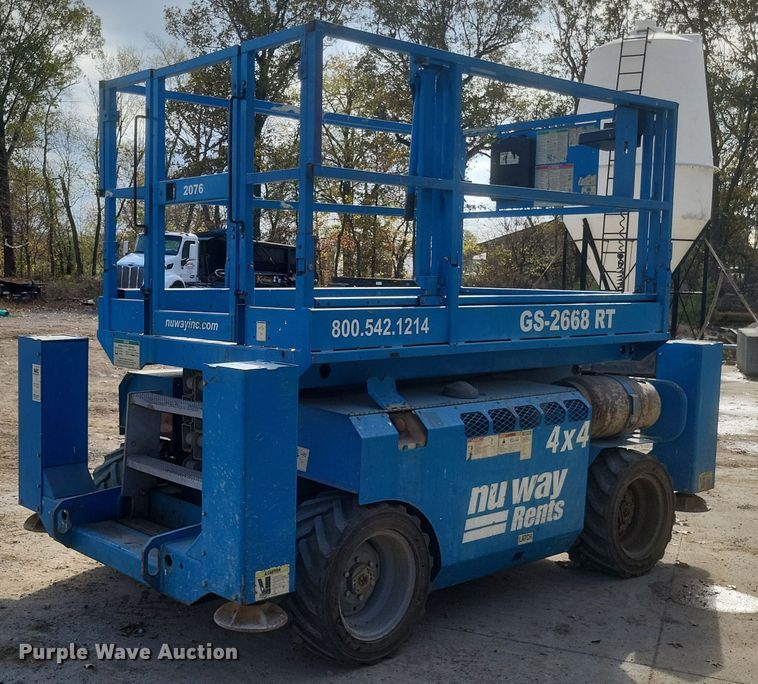 image for item DQ3784 2008 Genie GS-2668 RT scissor lift