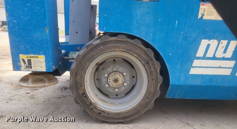 image for item DQ3784 2008 Genie GS-2668 RT scissor lift