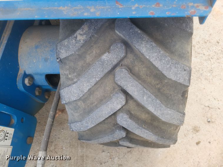 image for item DQ3784 2008 Genie GS-2668 RT scissor lift