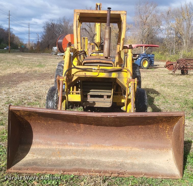 image for item DQ3804 1977 Massey Ferguson  30B industrial tractor