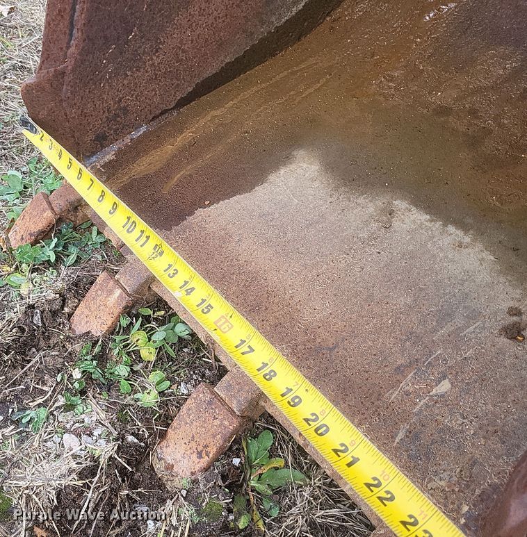 image for item DQ3804 1977 Massey Ferguson  30B industrial tractor