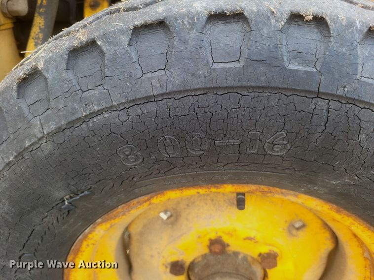 image for item DQ3804 1977 Massey Ferguson  30B industrial tractor