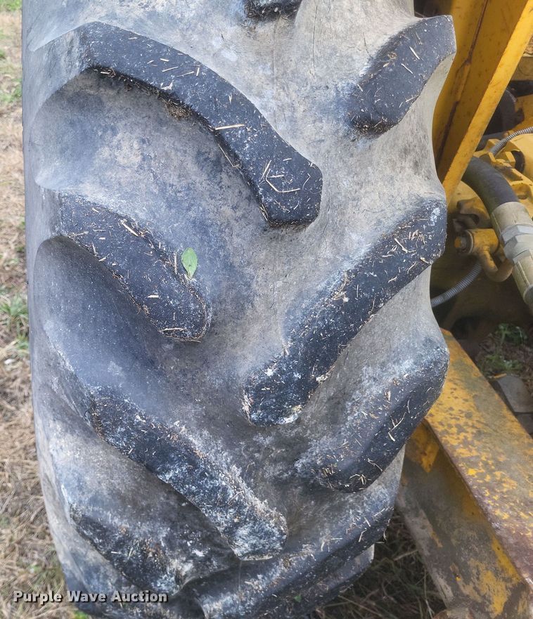 image for item DQ3804 1977 Massey Ferguson  30B industrial tractor