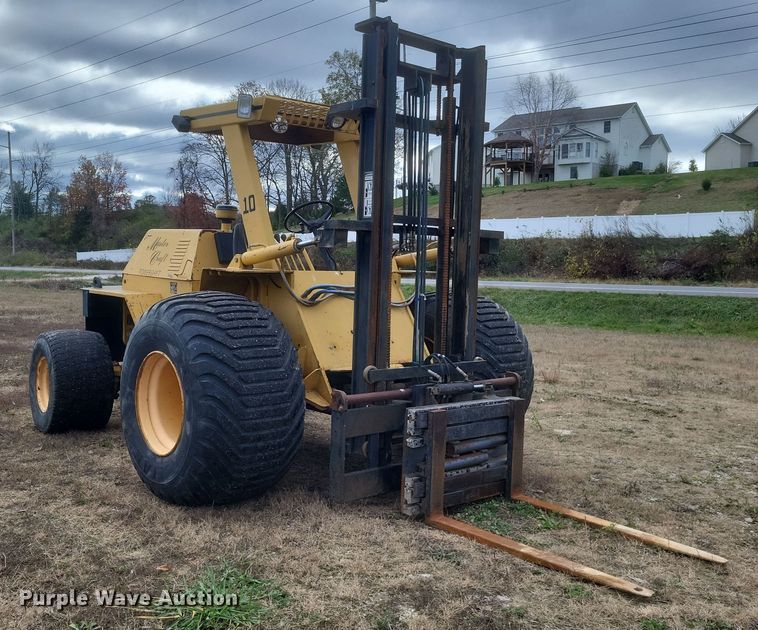 image for item DQ3805 2003 Master Craft MC06685 forklift