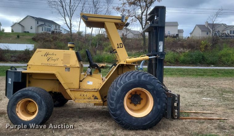 image for item DQ3805 2003 Master Craft MC06685 forklift