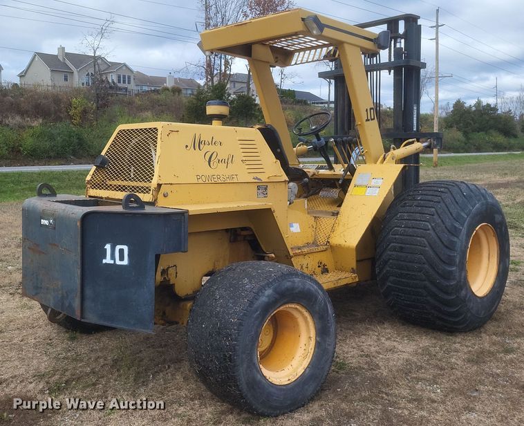 image for item DQ3805 2003 Master Craft MC06685 forklift