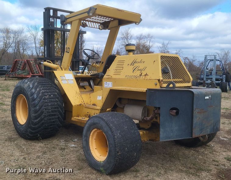 image for item DQ3805 2003 Master Craft MC06685 forklift