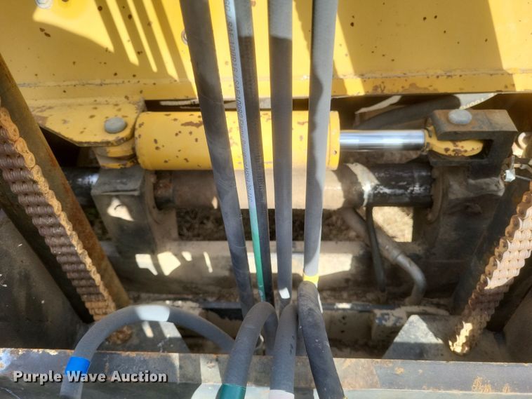 image for item DQ3805 2003 Master Craft MC06685 forklift