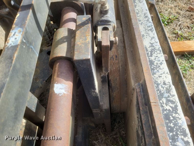 image for item DQ3805 2003 Master Craft MC06685 forklift