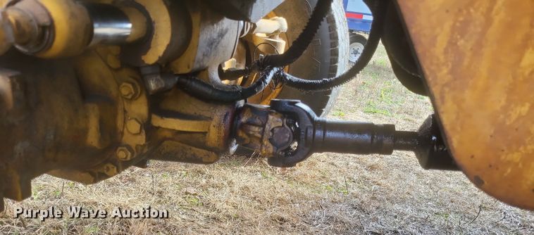 image for item DQ3805 2003 Master Craft MC06685 forklift