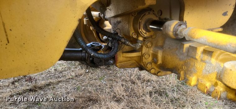 image for item DQ3805 2003 Master Craft MC06685 forklift