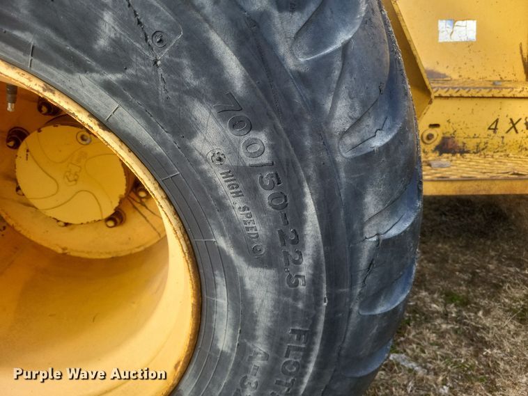 image for item DQ3805 2003 Master Craft MC06685 forklift