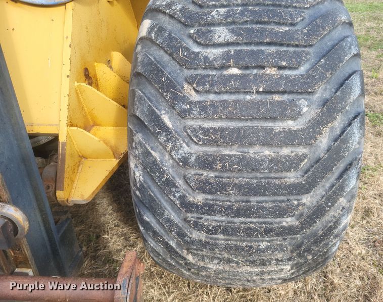 image for item DQ3805 2003 Master Craft MC06685 forklift