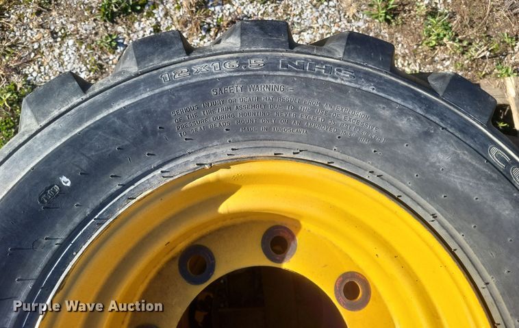 image for item DQ3805 2003 Master Craft MC06685 forklift