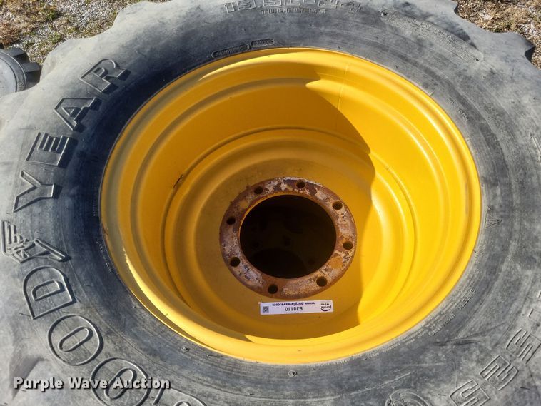 image for item DQ3805 2003 Master Craft MC06685 forklift